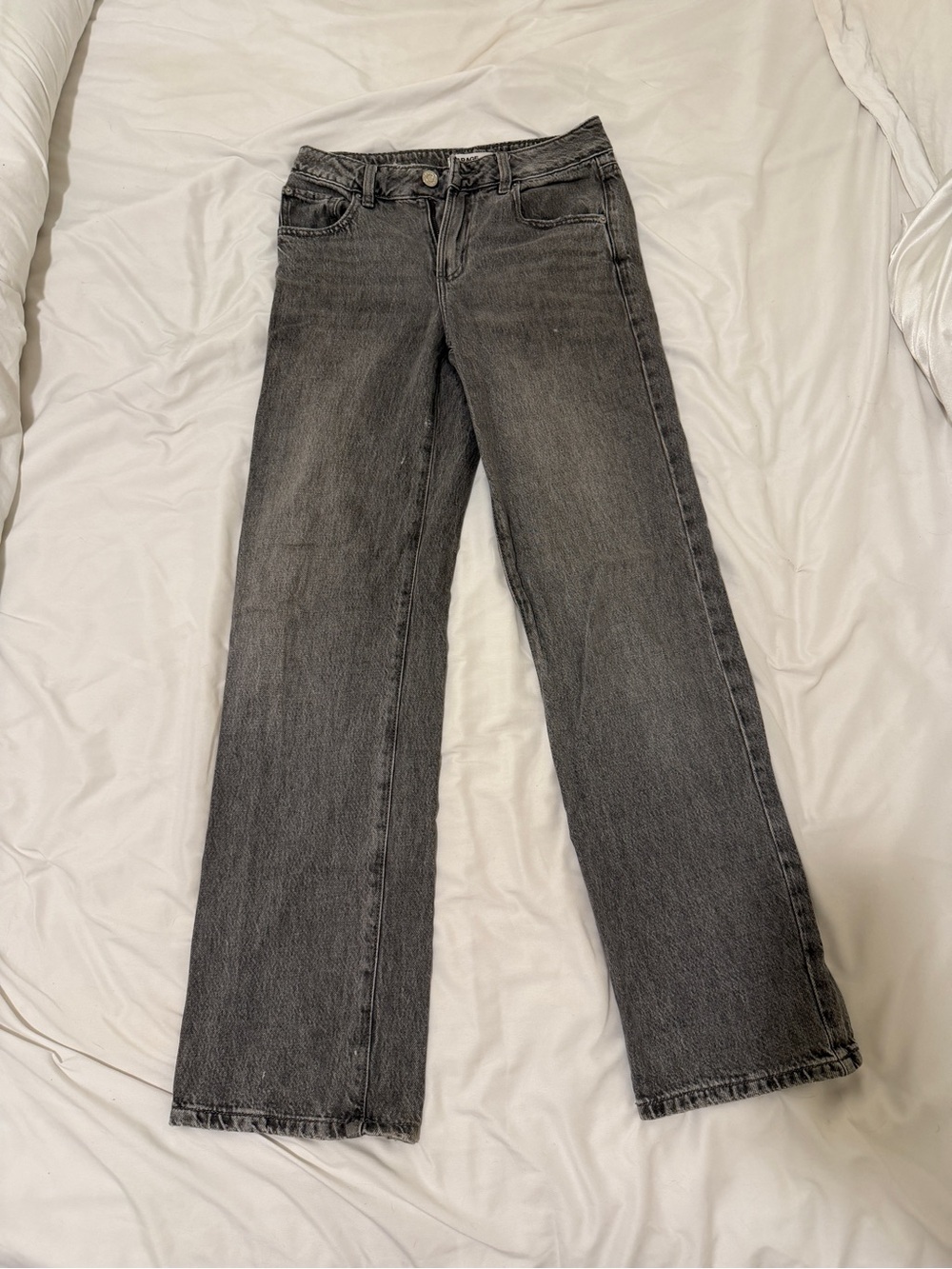 Women's Gray Straight-Leg Jeans - Classic Fit